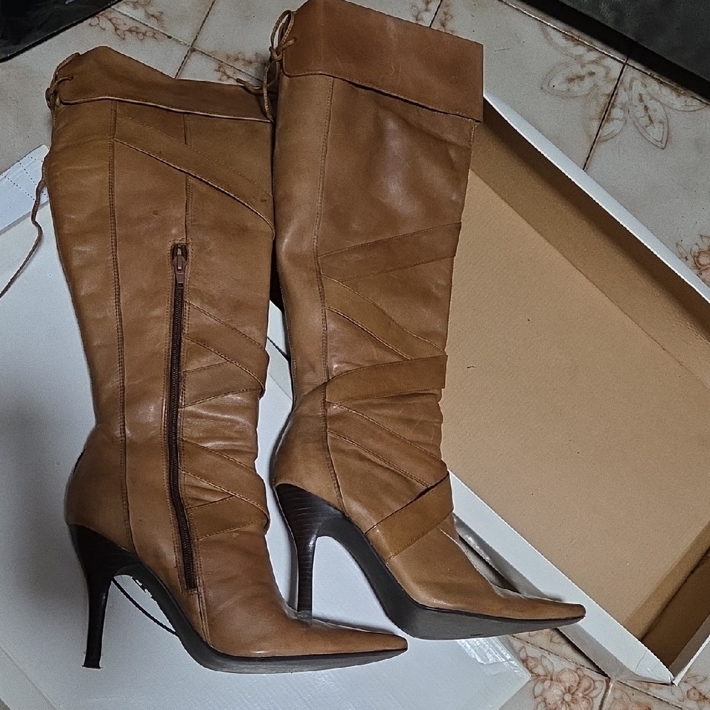 Steve Madden Brown Heeled Boots - Picture 8 of 10
